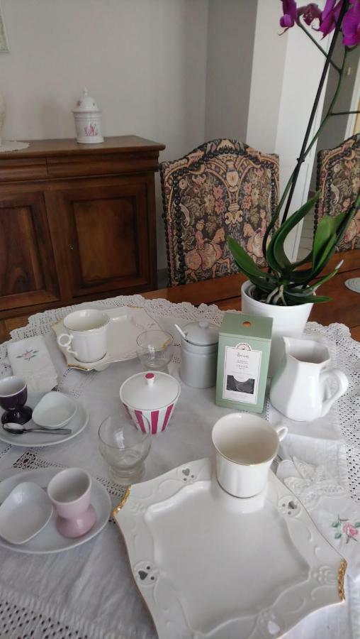 Chambre Et Table D'Hotes Villa Pomponette Nans les Pins Bagian luar foto